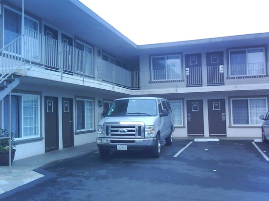 Americas Best Inn Anaheim