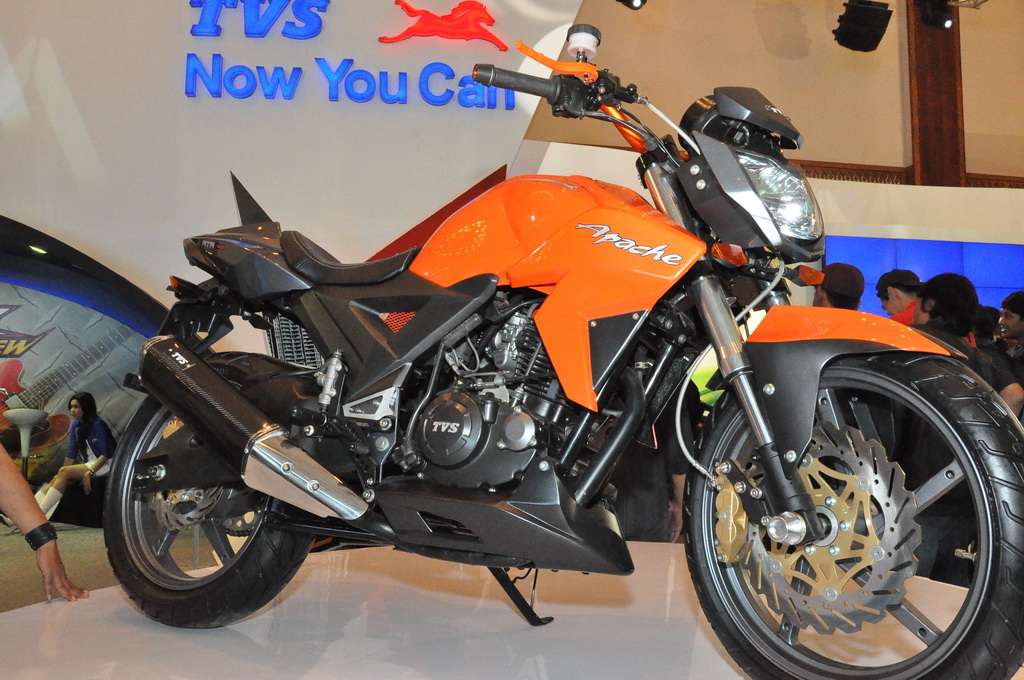 New Tvs Apache Rtr 220