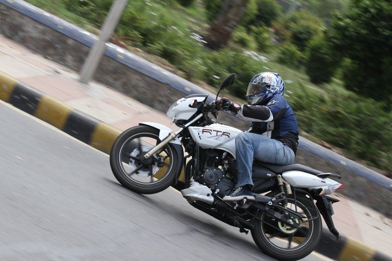 Tvs Apache Rtr 180 Abs 2012
