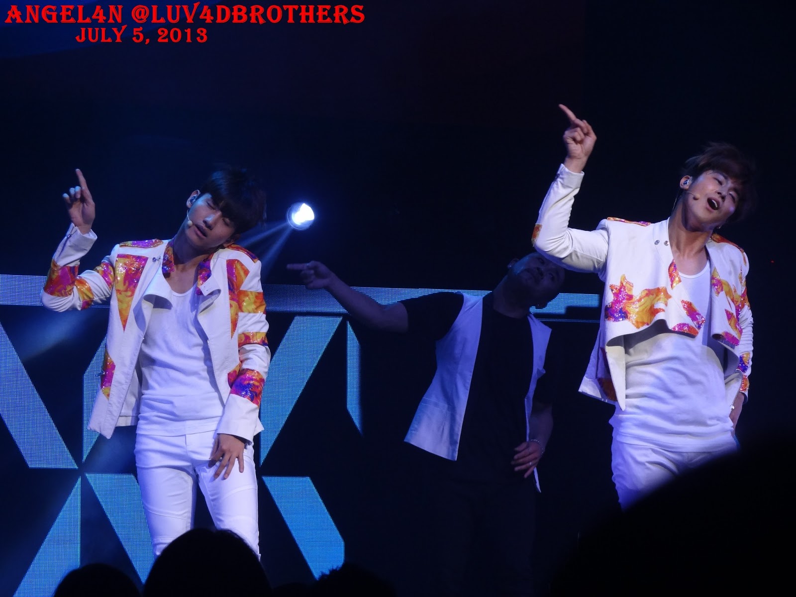 Tvxq Catch Me World Tour Los Angeles