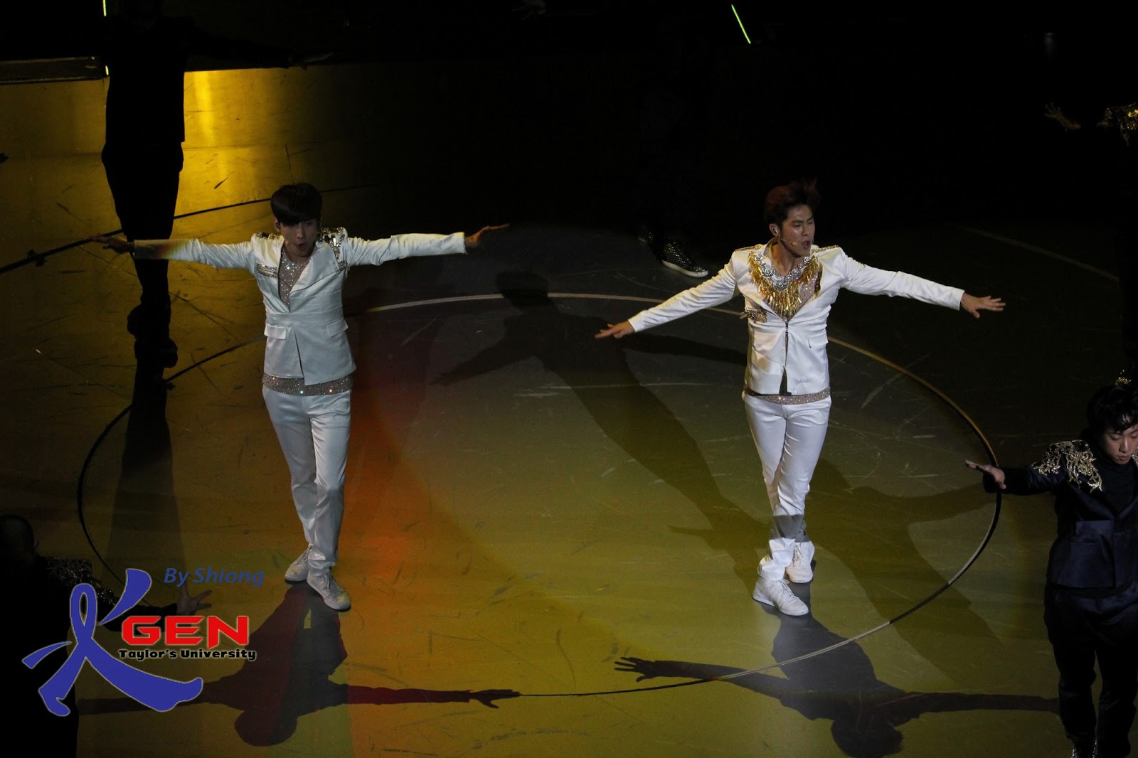 Tvxq Catch Me World Tour Merchandise